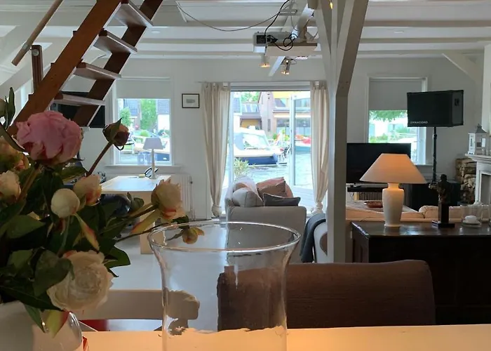 At The Water, Fire Place, Boat And Sup Rent, Near Amsterdam Vakantiehuis Aalsmeer