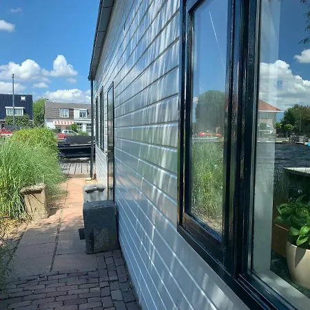Vakantiehuis At The Water, Fire Place, Boat And Sup Rent, Near Amsterdam Aalsmeer