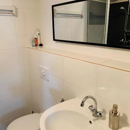 At The Water, Fire Place, Boat And Sup Rent, Near Amsterdam بيت للعطل